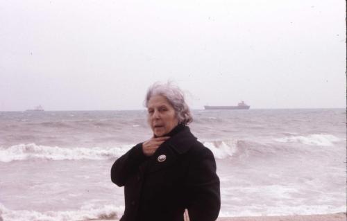 Mamá en el paseo marítimo de Málaga
